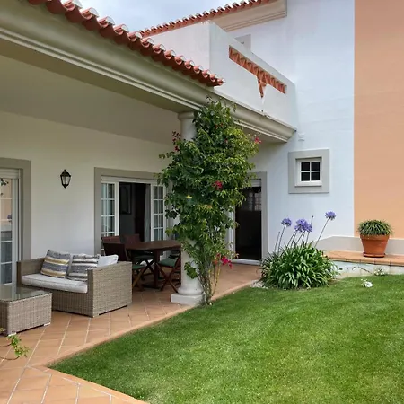 Casa Flores Feriehus *