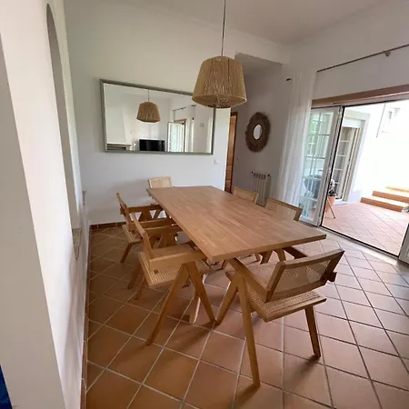 Casa Flores Feriehus