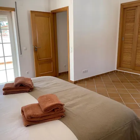 Casa Flores Amoreira (Leiria)