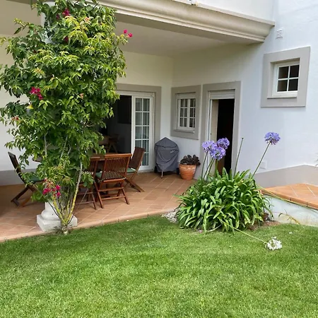 Casa Flores Amoreira (Leiria)